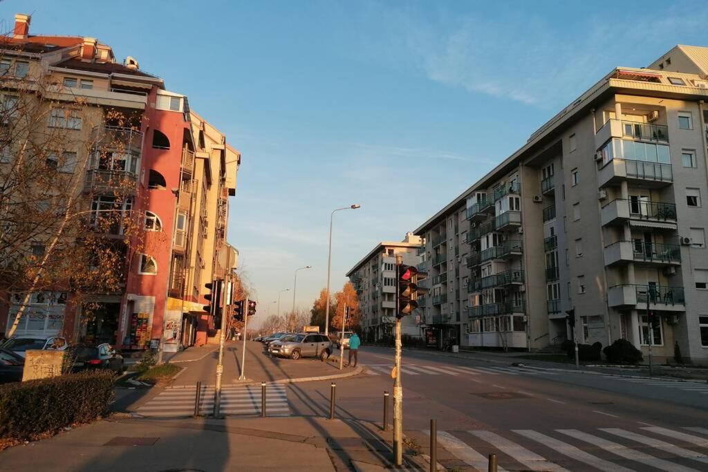 Oasis Felix Apartment Belgrado Exterior foto